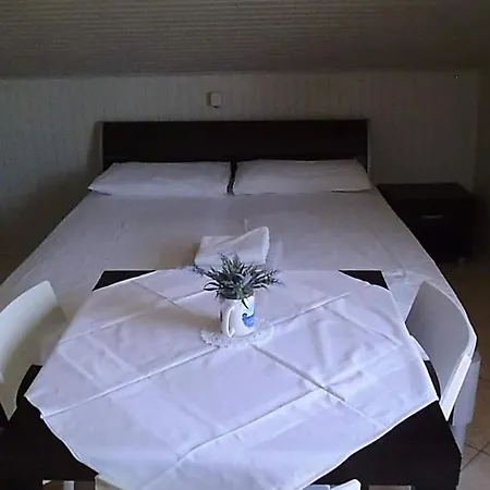 Apartments Mar - 10 M From Sea Apartment