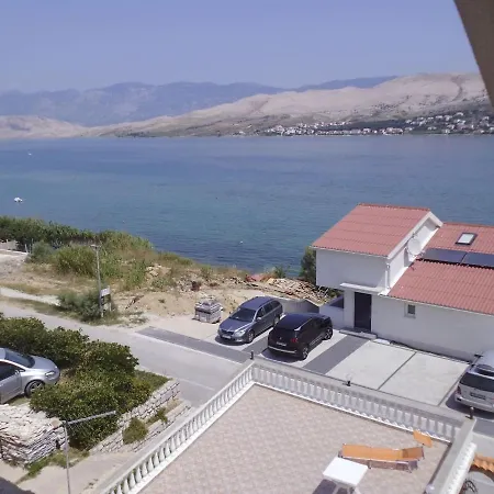 Apartments Mar - 10 M From Sea Apartment Pag Town